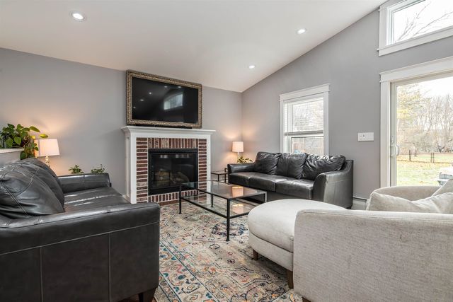 189 College Street, Poultney, VT 05764