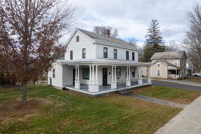 189 College Street, Poultney, VT 05764