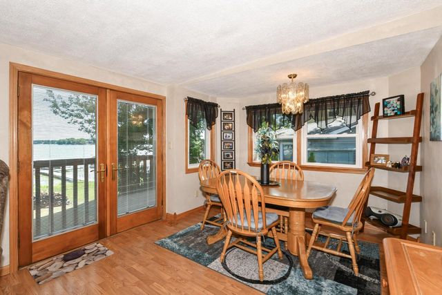 2531 Lakeshore DRIVE, Kansasville, WI 53139