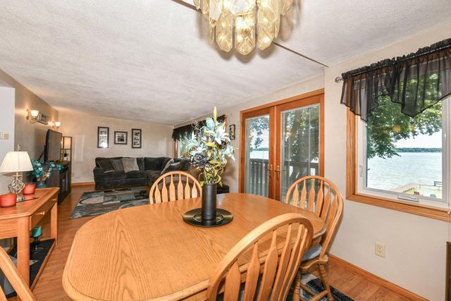 2531 Lakeshore DRIVE, Kansasville, WI 53139