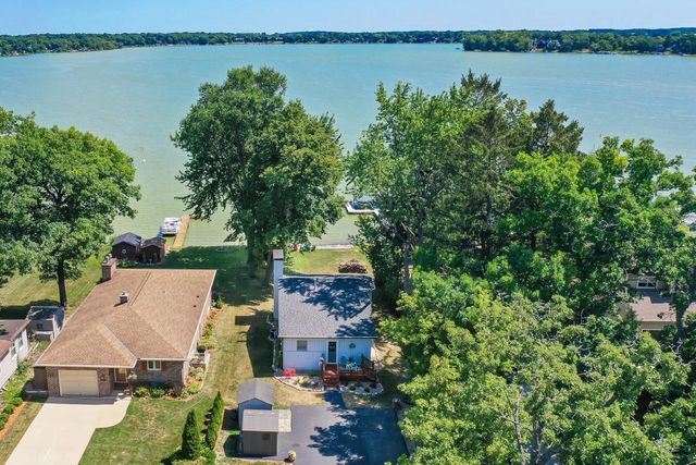2531 Lakeshore DRIVE, Kansasville, WI 53139