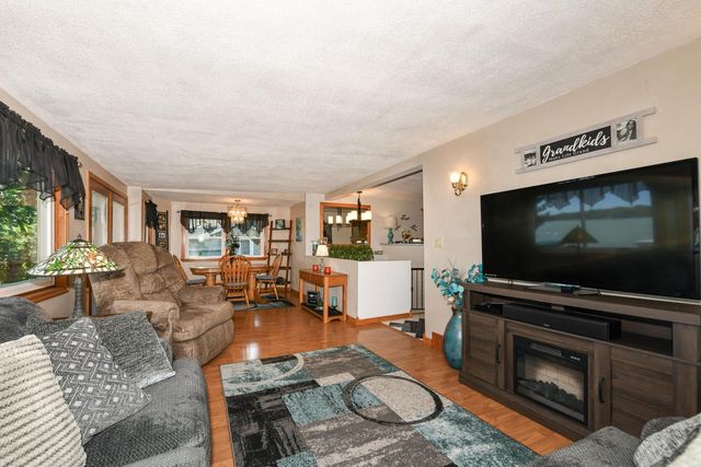 2531 Lakeshore DRIVE, Kansasville, WI 53139