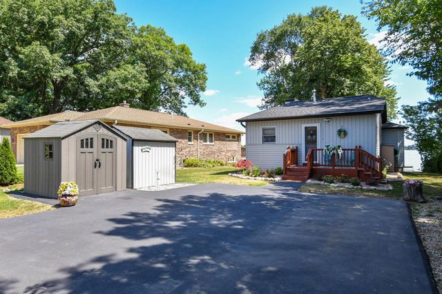 2531 Lakeshore DRIVE, Kansasville, WI 53139