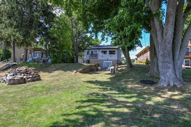 2531 Lakeshore DRIVE, Kansasville, WI 53139