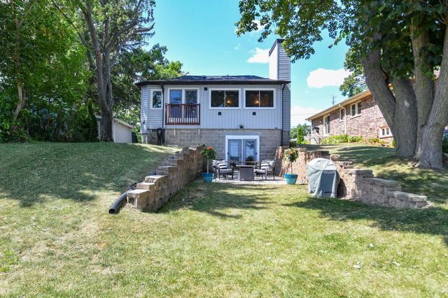 2531 Lakeshore DRIVE, Kansasville, WI 53139