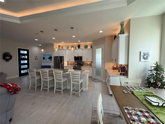 303 NOLANE LANE, Polk City, FL 33868