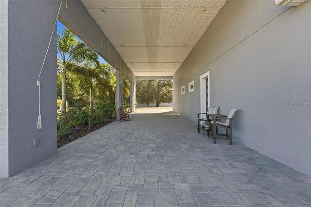 303 NOLANE LANE, Polk City, FL 33868