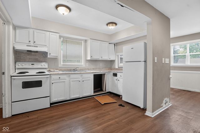 4122 Elmhurst Drive, Indianapolis, IN 46226