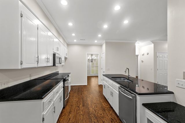 104 Sandy Springs, Dothan, AL 36303