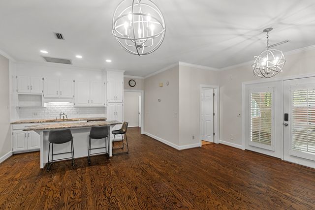 104 Sandy Springs, Dothan, AL 36303