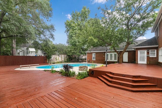 104 Sandy Springs, Dothan, AL 36303
