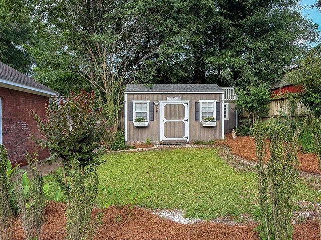 104 Sandy Springs, Dothan, AL 36303