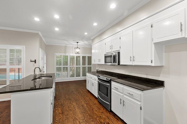 104 Sandy Springs, Dothan, AL 36303