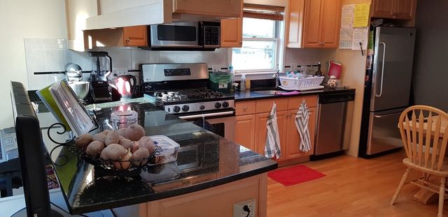 118 Sherman St 118, Cambridge, MA 02140