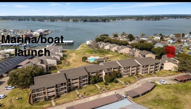 204E Lakeview Terrace, Conroe, TX 77356