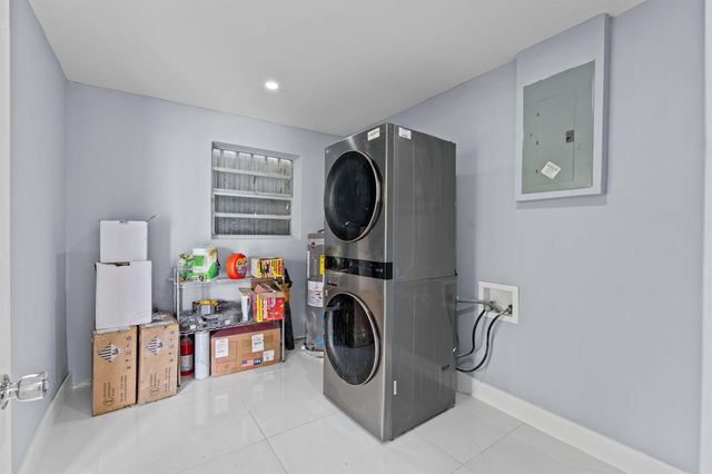 670 SW 29th Avenue, Fort Lauderdale, FL 33312