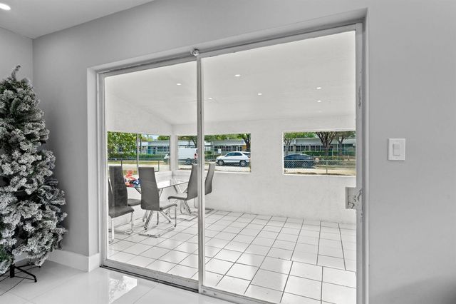 670 SW 29th Avenue, Fort Lauderdale, FL 33312