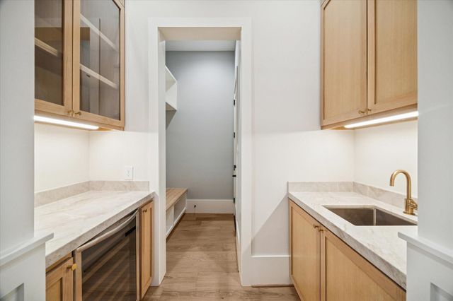 3855 Gramercy Street, Houston, TX 77025