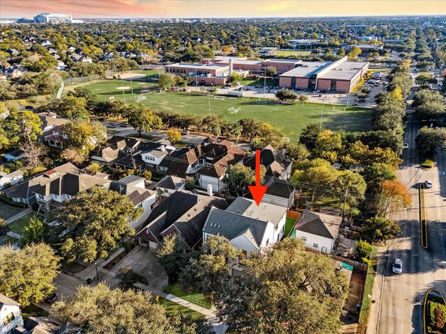 3855 Gramercy Street, Houston, TX 77025