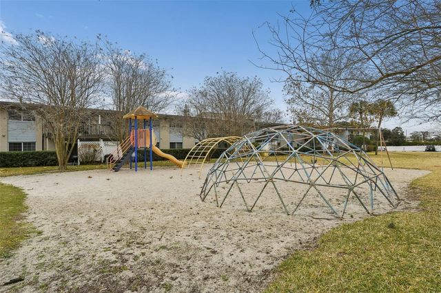 1695 LEE ROAD E215, Winter Park, FL 32789