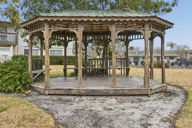 1695 LEE ROAD E215, Winter Park, FL 32789