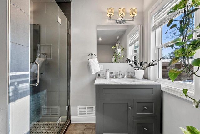 1164 ELIZA STREET, Green Bay, WI 54301