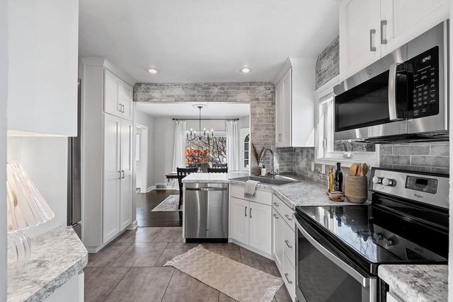 1164 ELIZA STREET, Green Bay, WI 54301