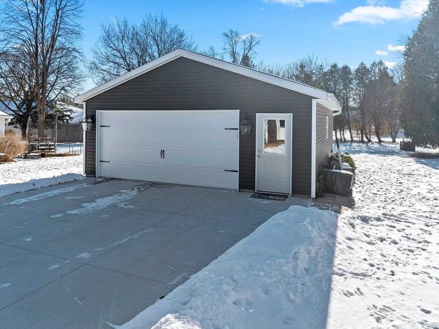 1164 ELIZA STREET, Green Bay, WI 54301