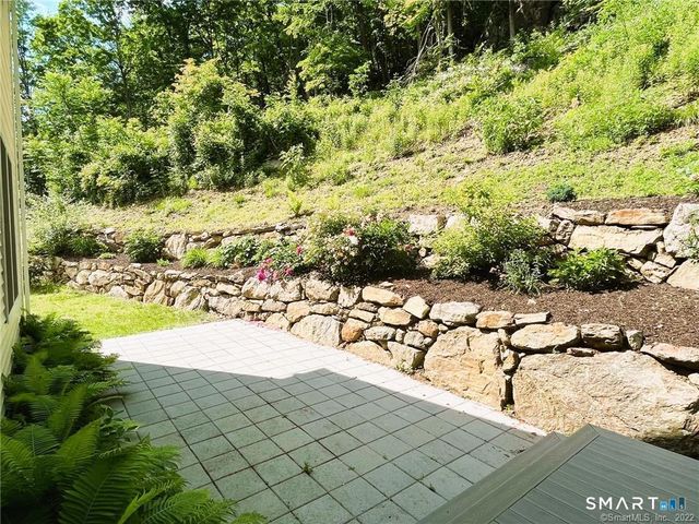 71 Ledges Road, Ridgefield, CT 06877