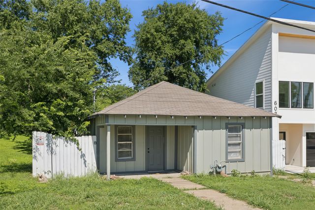 607 S Moore Street, Dallas, TX 75203