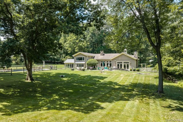 28 Bayberry Lane, Bedford Corners, NY 10549