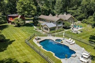 28 Bayberry Lane, Bedford Corners, NY 10549