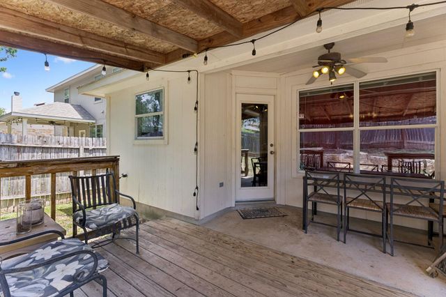 2106 Narrow Glen PKWY, Austin, TX 78744