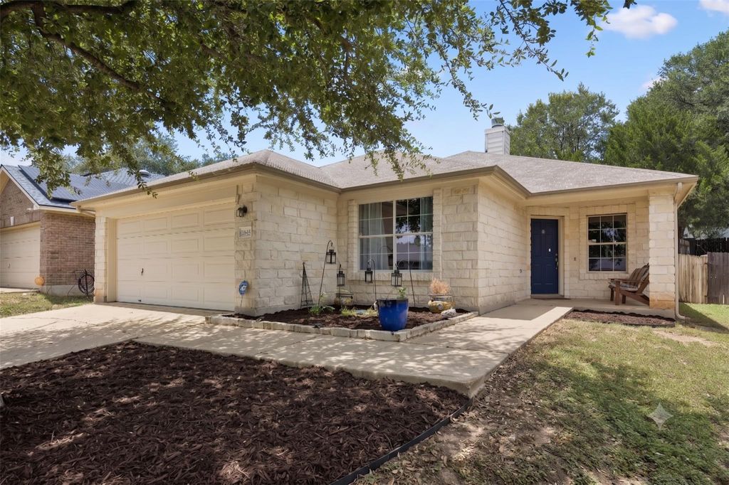 2106 Narrow Glen PKWY, Austin, TX 78744