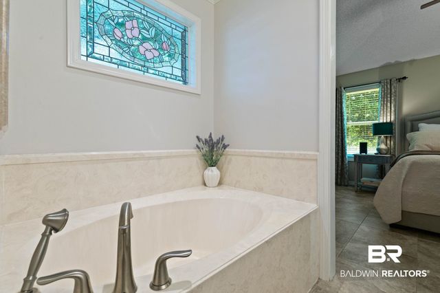 11480 Killarney Court, Irvington, AL 36544
