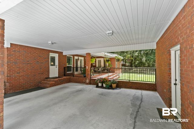 11480 Killarney Court, Irvington, AL 36544