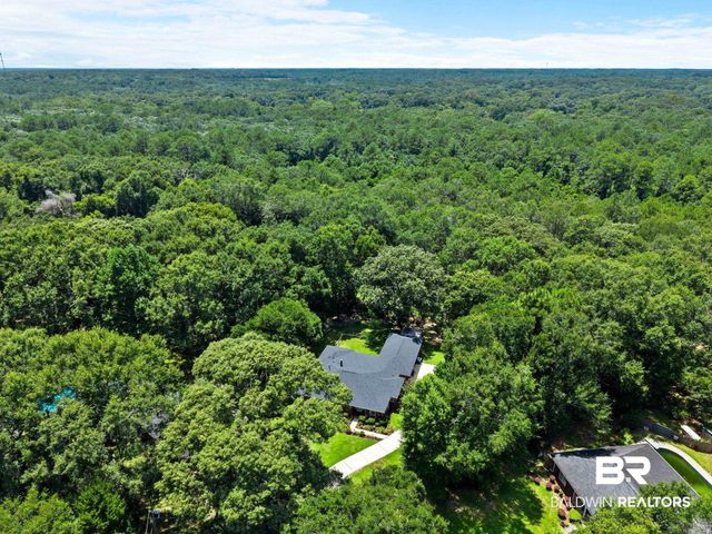 11480 Killarney Court, Irvington, AL 36544