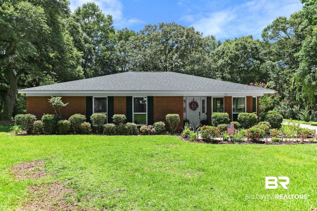 11480 Killarney Court, Irvington, AL 36544