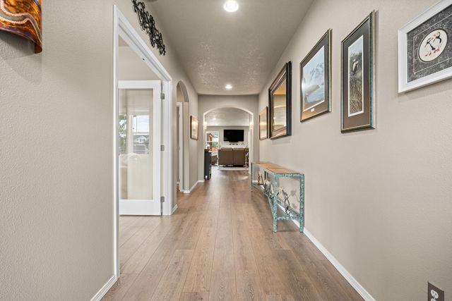 3124 SW Cascade Avenue, Redmond, OR 97756