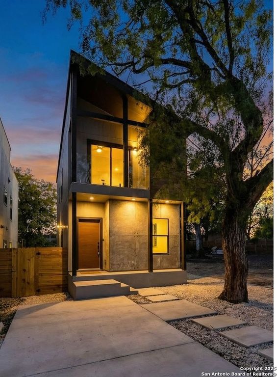 1210 Gardina St., San Antonio, TX 78201