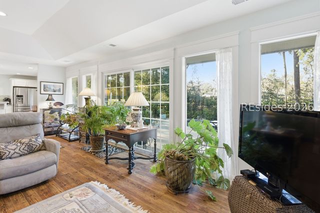 18 Timber Ln, Hilton Head Island, SC 29926
