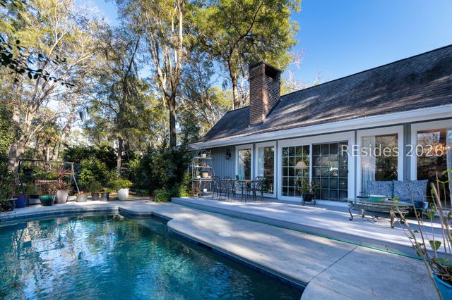 18 Timber Ln, Hilton Head Island, SC 29926