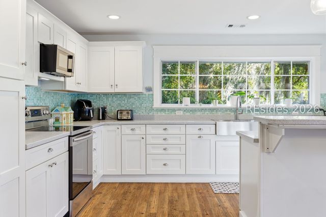 18 Timber Ln, Hilton Head Island, SC 29926