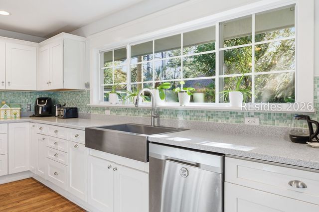 18 Timber Ln, Hilton Head Island, SC 29926