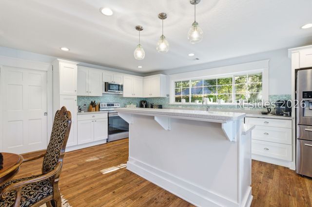 18 Timber Ln, Hilton Head Island, SC 29926