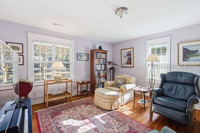 18 Timber Ln, Hilton Head Island, SC 29926