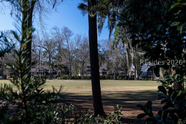 18 Timber Ln, Hilton Head Island, SC 29926