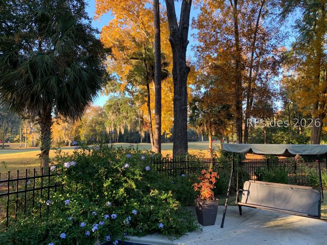 18 Timber Ln, Hilton Head Island, SC 29926