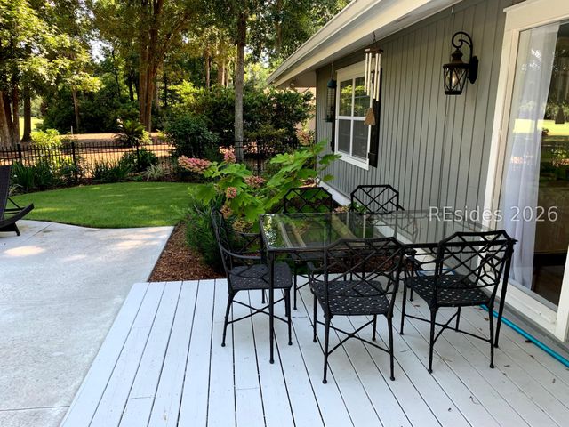 18 Timber Ln, Hilton Head Island, SC 29926