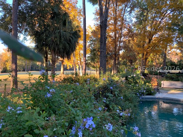 18 Timber Ln, Hilton Head Island, SC 29926